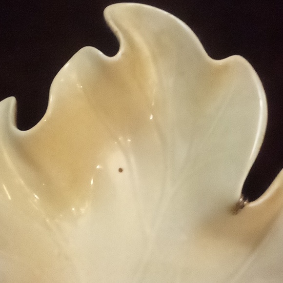 13" decorative ceramic leaf - Picture 3 of 4